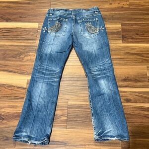 ‘Wing & A Prayer’ Cowgirl Tuff Jeans with Embellished Pockets size 29x32